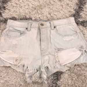 Distressed jean shorts!